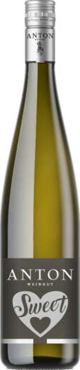 2024 Matthias Anton Scheurebe Sweet