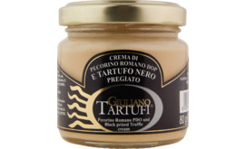 Crema con Pecorino Romano DOP e tartufo nero