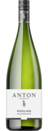 2024 Matthias Anton Riesling